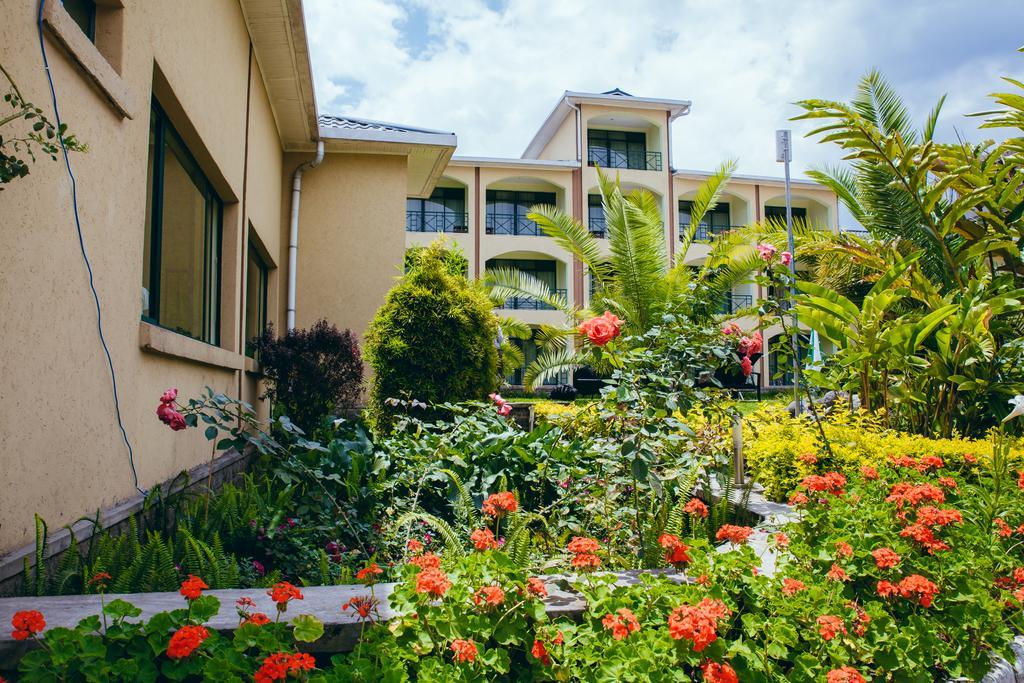 Gorillas Volcanoes Hotel Ruhengeri Exterior foto